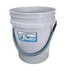 TOP SHELF MARINE PRODUCTS Top Shelf Battlewagon 5 Gallon Bucket W/ Rope Handle (Assorted Colors)