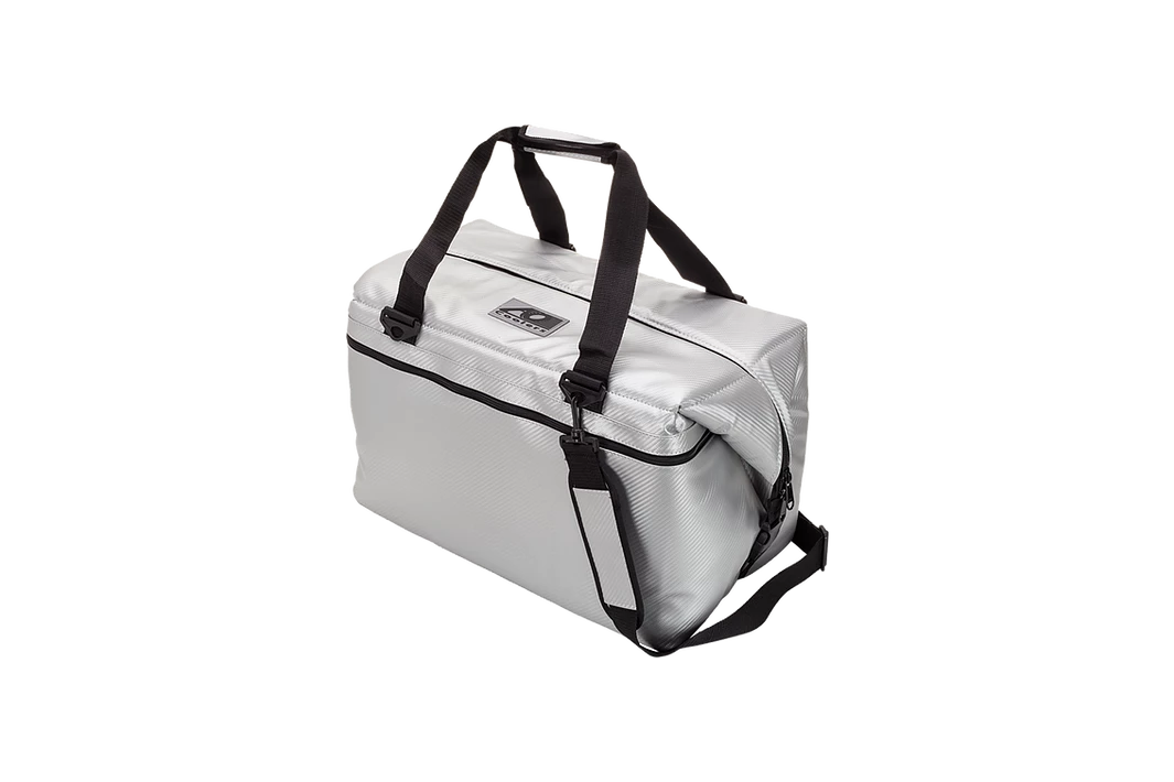 AO COOLERS CARBON SERIES COOLERS - SILVER Marine Accessories 3 AO COOLERS CARBON SERIES COOLERS - SILVER Marine Accessories